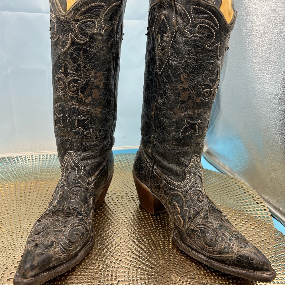 Corral women 6.5 fancy inlay cowgirl boots C2108